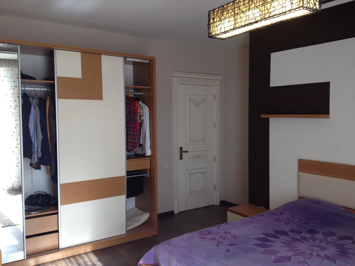 Ferienwohnung Flat Near The Mcdonald'S Batumi Exterior foto